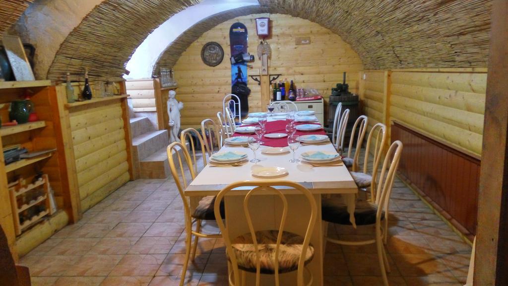 Szlavi Apartman Baja Buitenkant foto