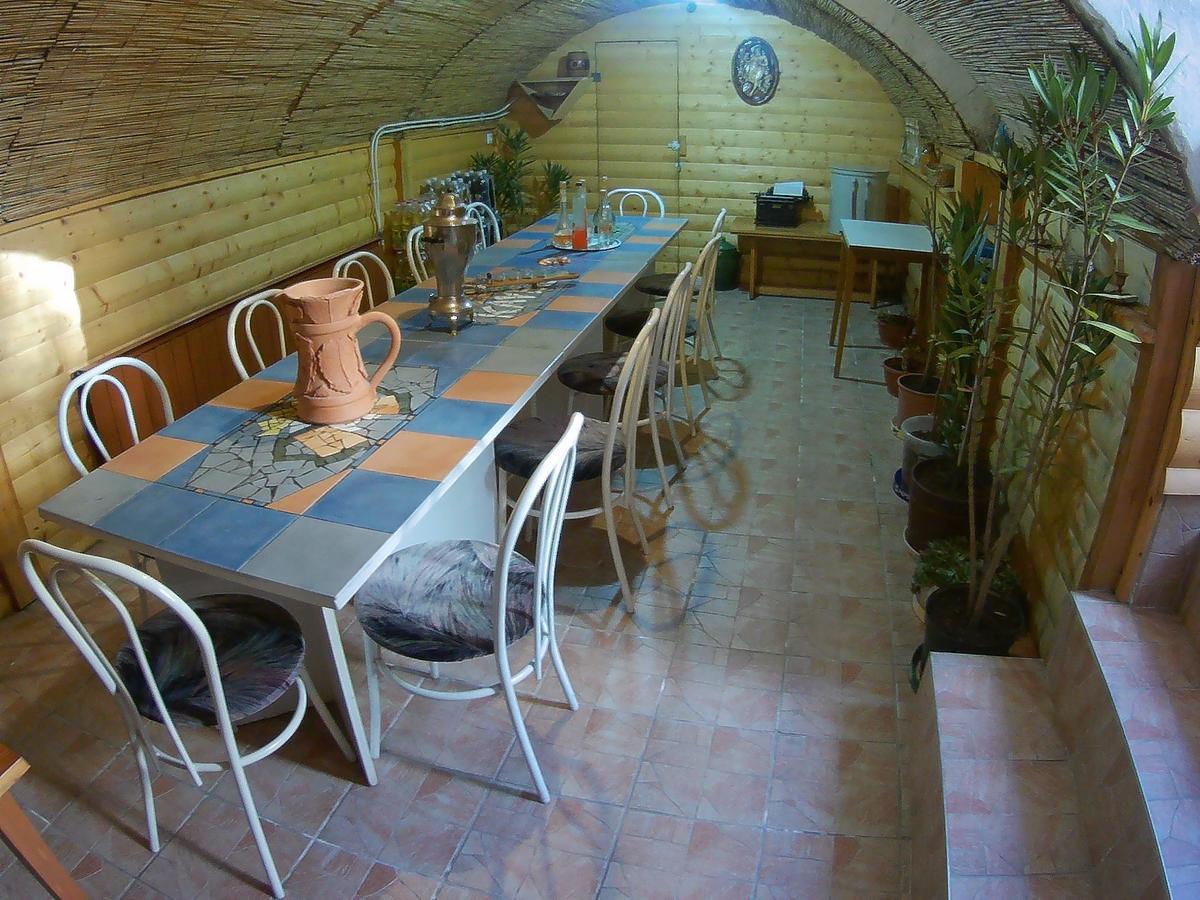 Szlavi Apartman Baja Buitenkant foto